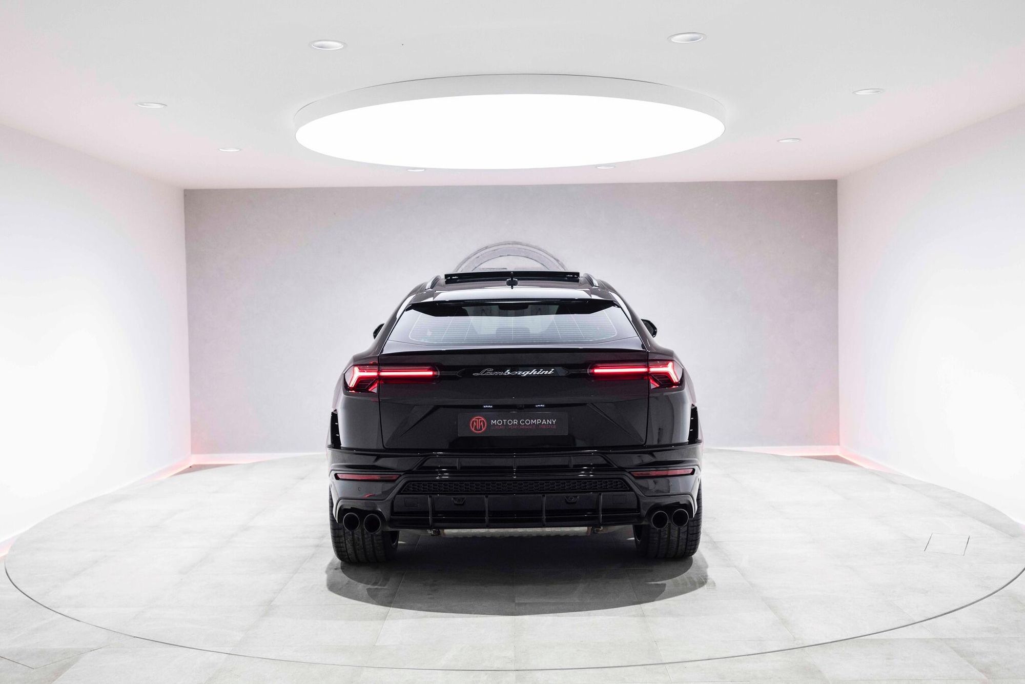 LAMBORGHINI URUS ESTATE 4.0T FSI V8 S 5dr Auto for sale UK - Slide 9