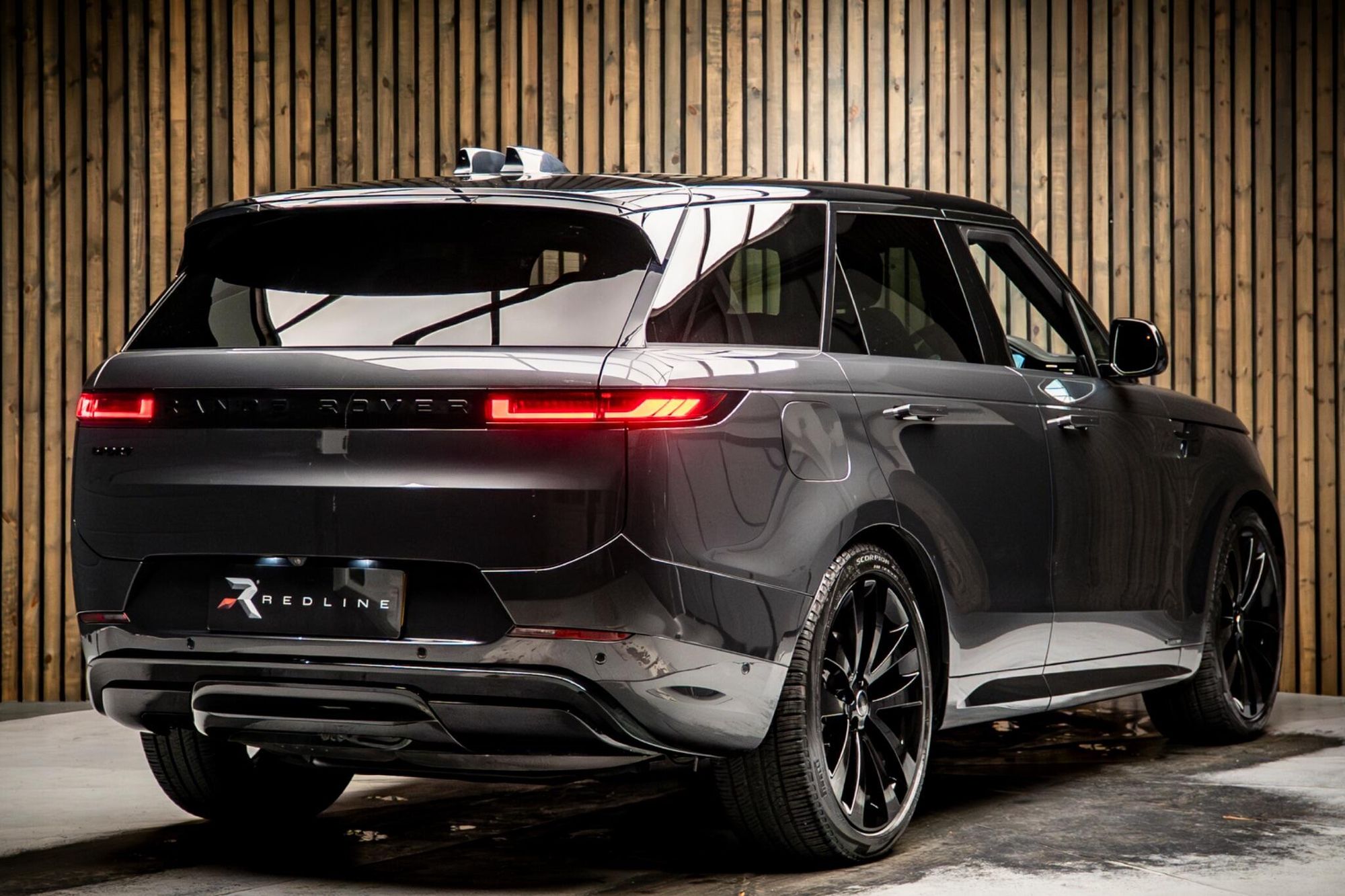 LAND ROVER RANGE ROVER SPORT DIESEL ESTATE 3.0 D350 Autobiography 5dr Auto for sale UK - Slide 4