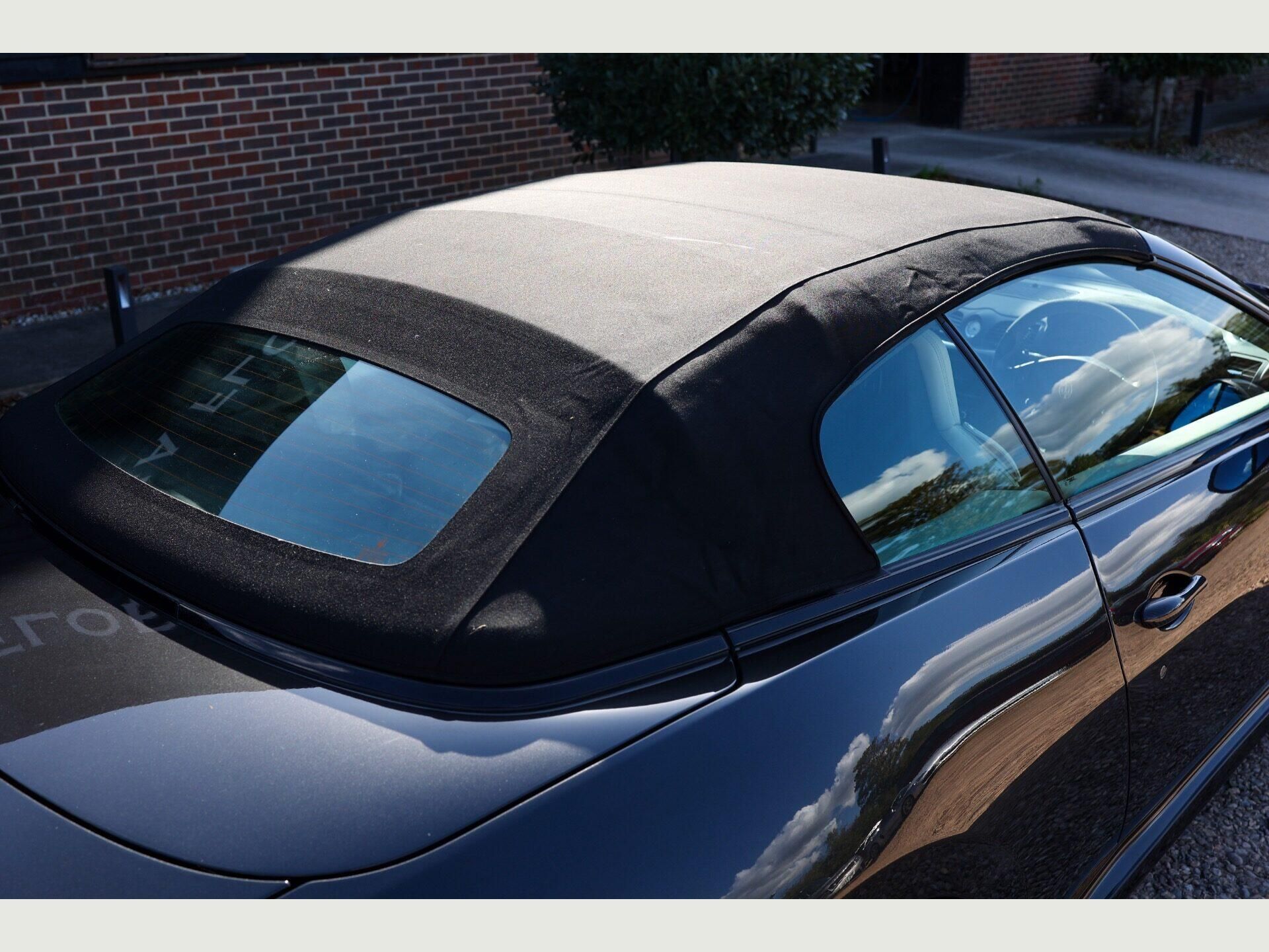 MASERATI GRANCABRIO CONVERTIBLE SPECIAL EDITION V8 MC Centennial Edition 2dr MC Shift for sale UK - Slide 5