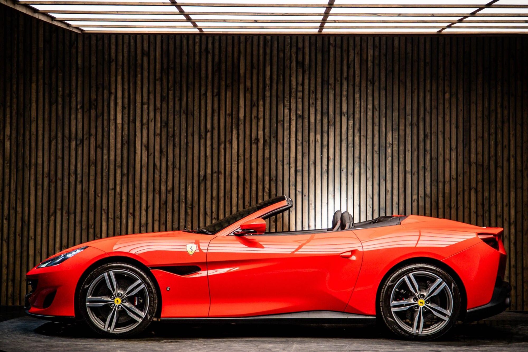 FERRARI PORTOFINO CONVERTIBLE GT 2dr Auto for sale UK - Slide 7