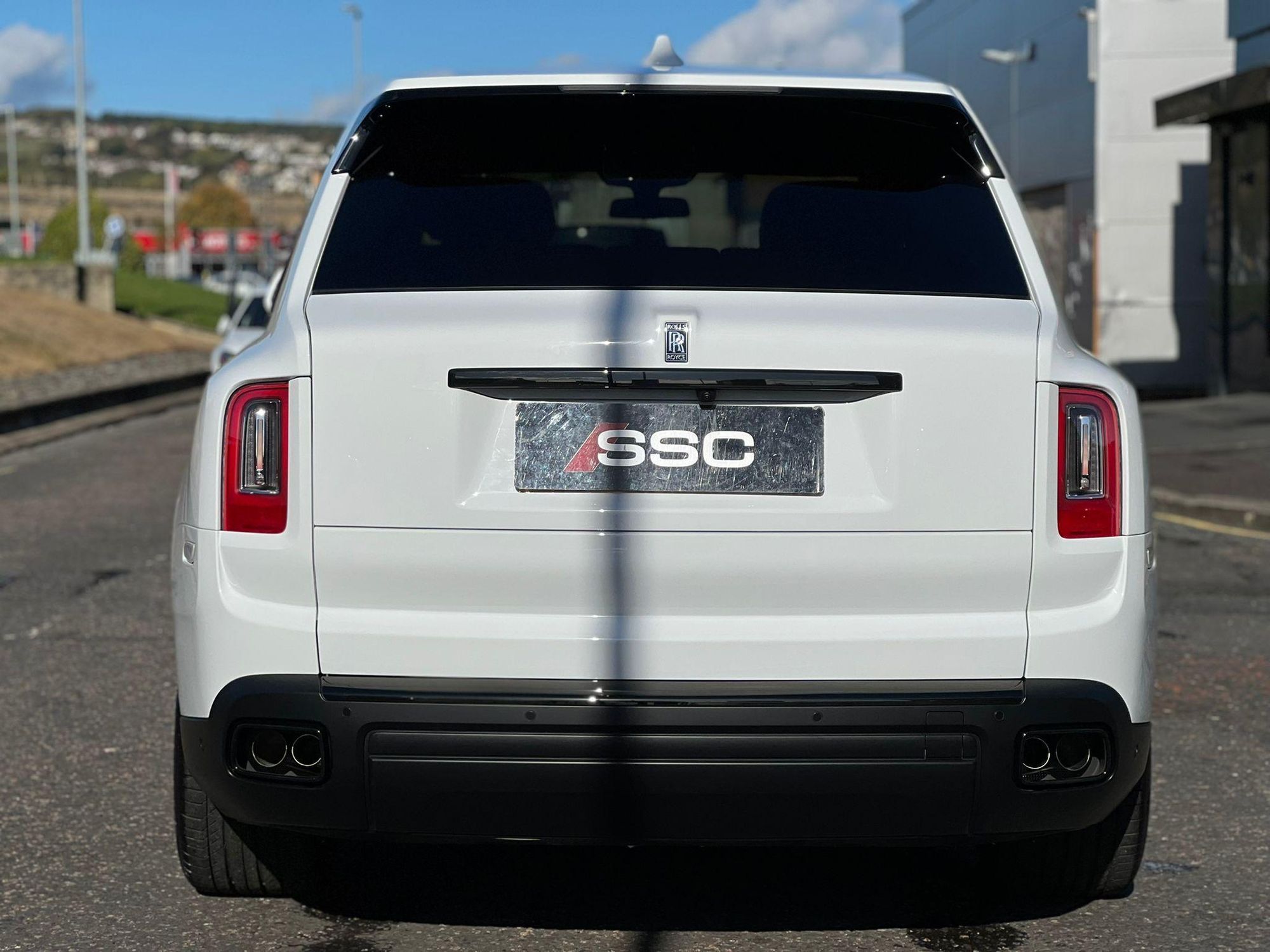 ROLLS-ROYCE CULLINAN ESTATE Black Badge 5dr Auto for sale UK - Slide 10