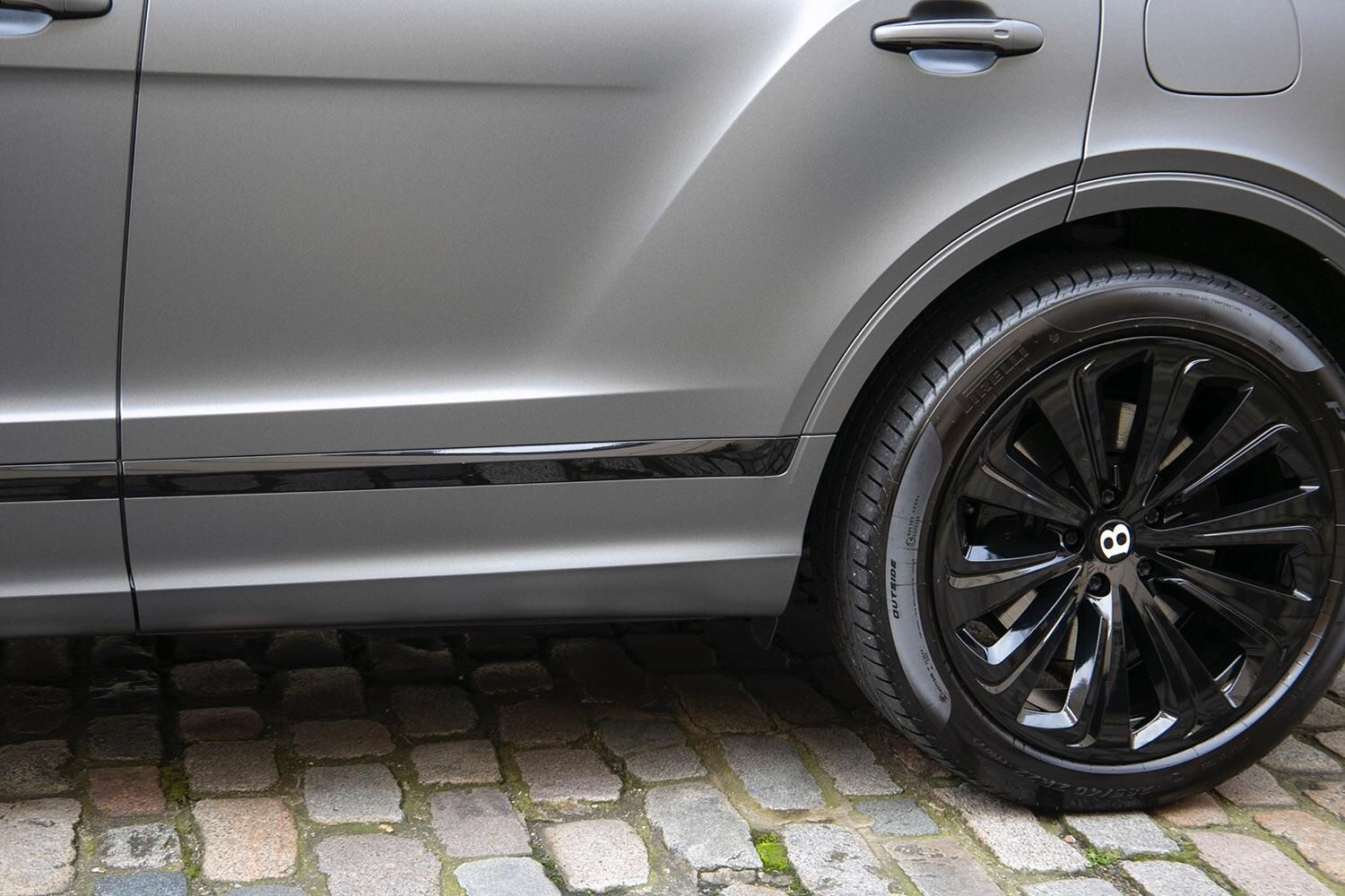 BENTLEY BENTAYGA ESTATE 3.0 V6 Hybrid 5dr Auto for sale UK - Slide 10