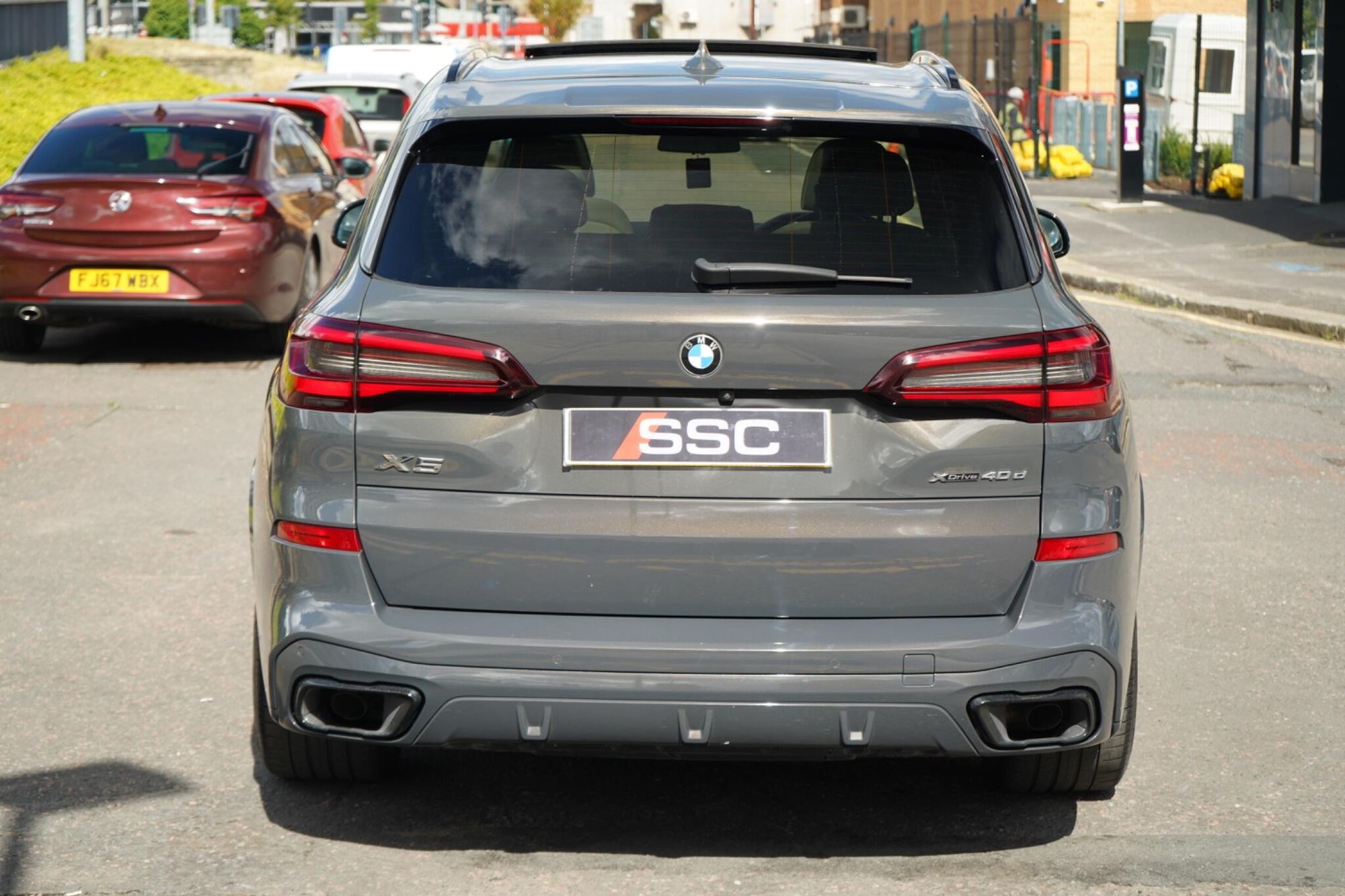 BMW X5 DIESEL ESTATE xDrive40d MHT M Sport 5dr Auto for sale UK - Slide 8