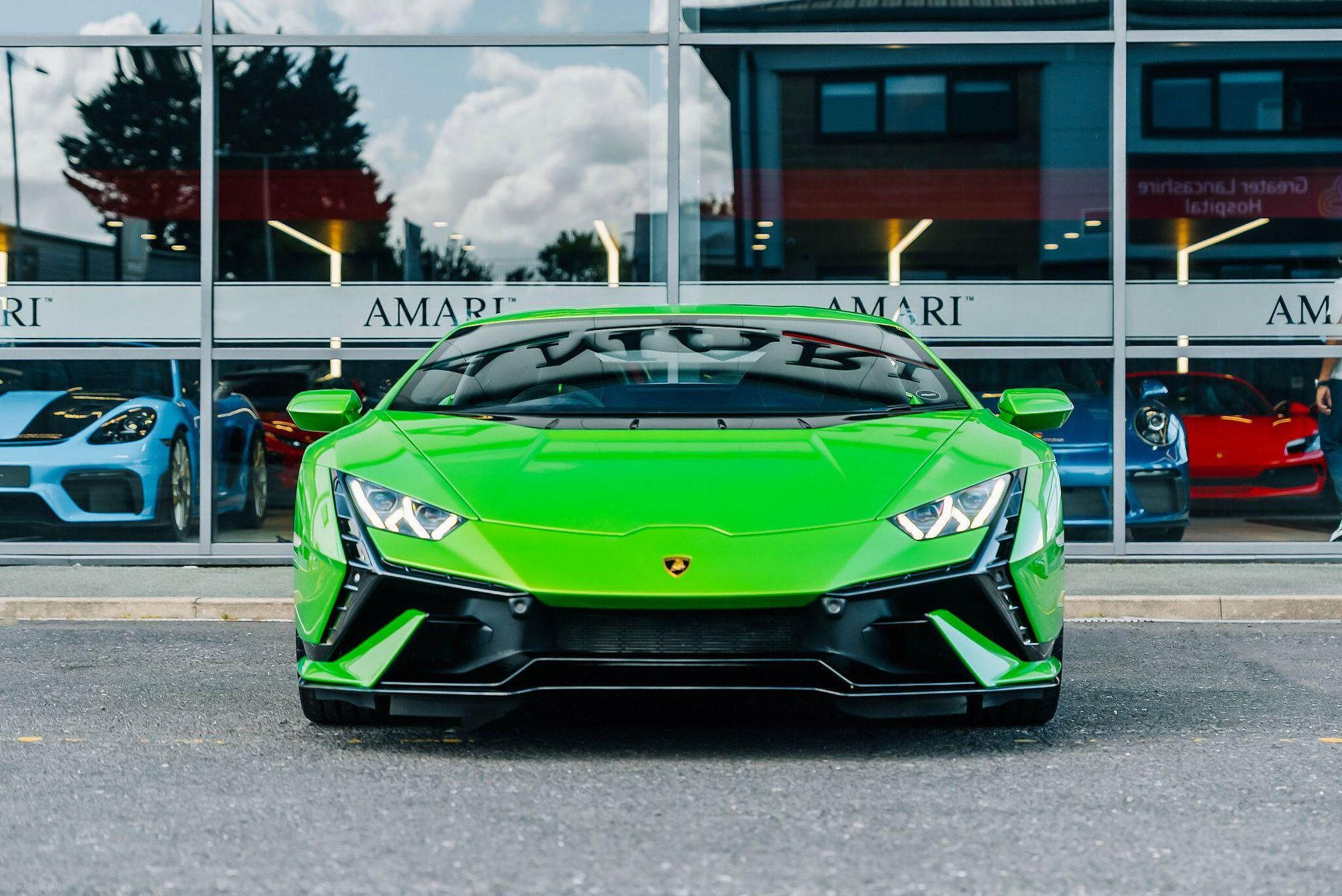 LAMBORGHINI HURACAN COUPE LP 640-4 Performante 2dr LDF for sale UK - Slide 4
