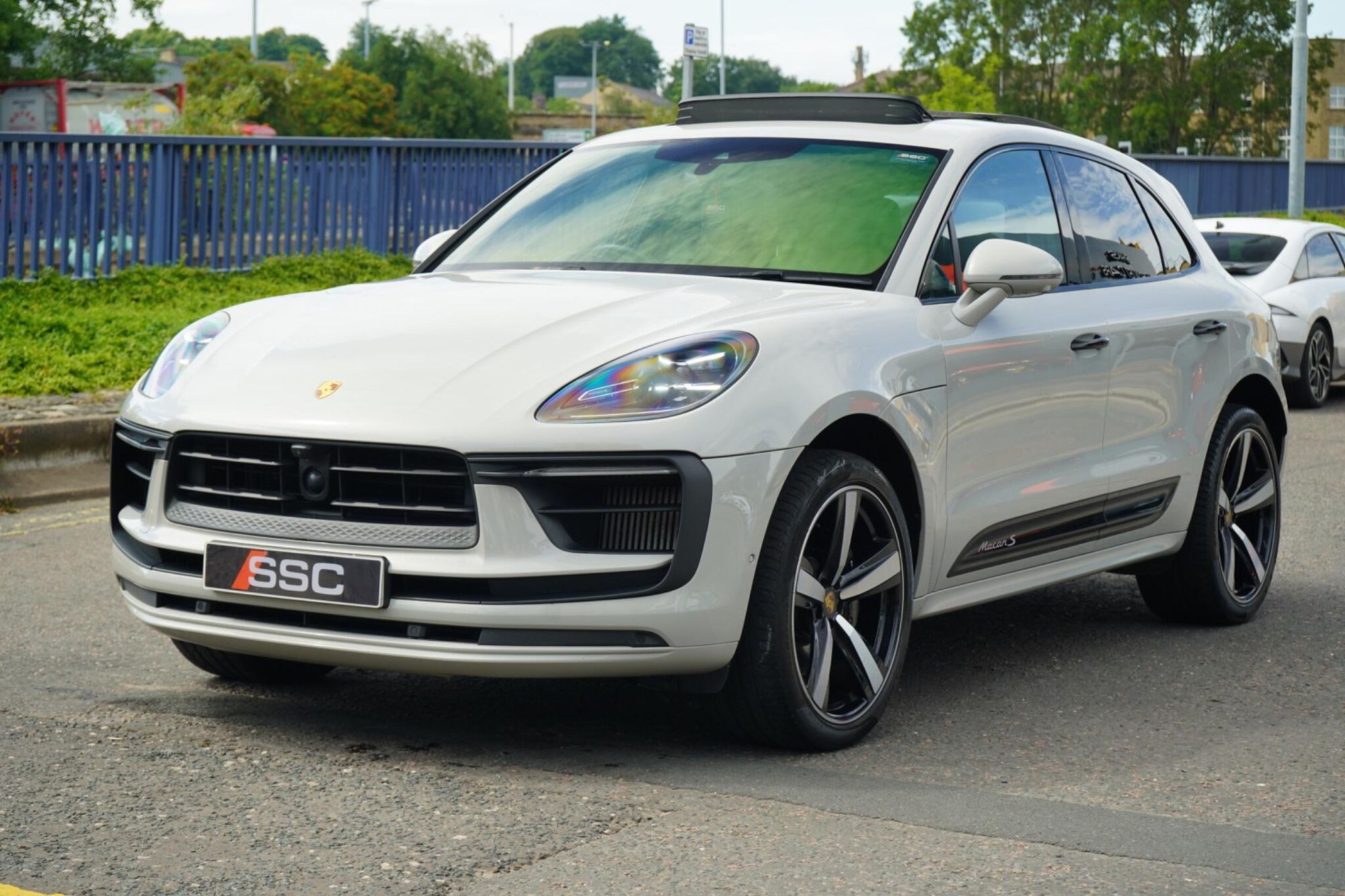 PORSCHE MACAN ESTATE S 5dr PDK for sale UK - Slide 7